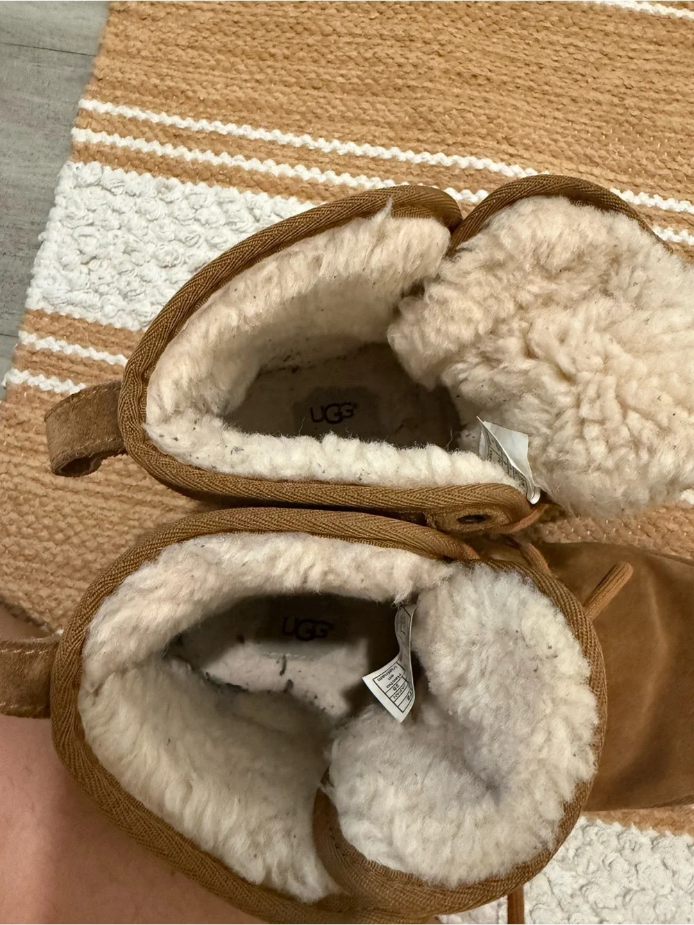 UGG plain suede